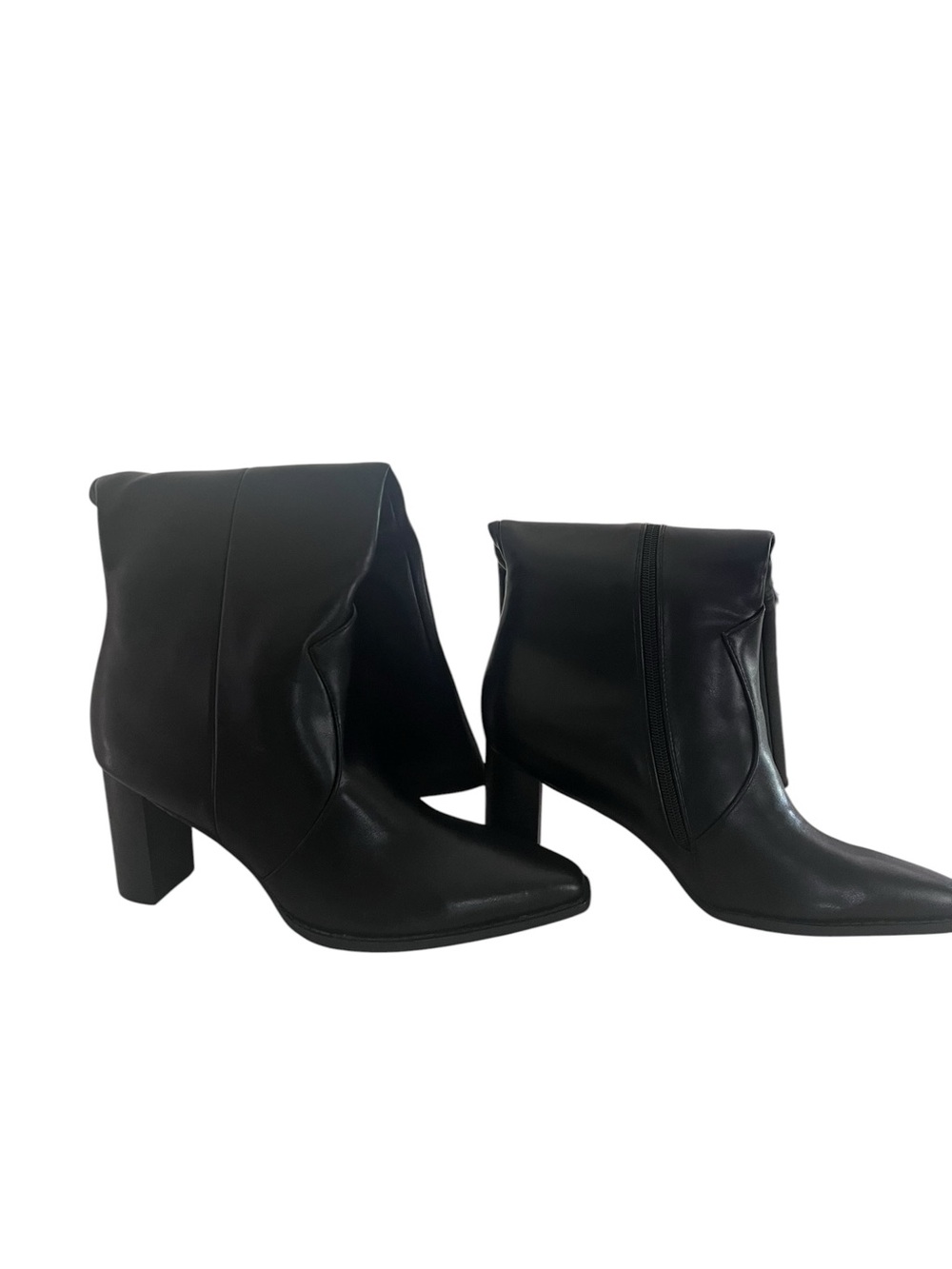 ISNOM Black High Heels
Boots Size 10